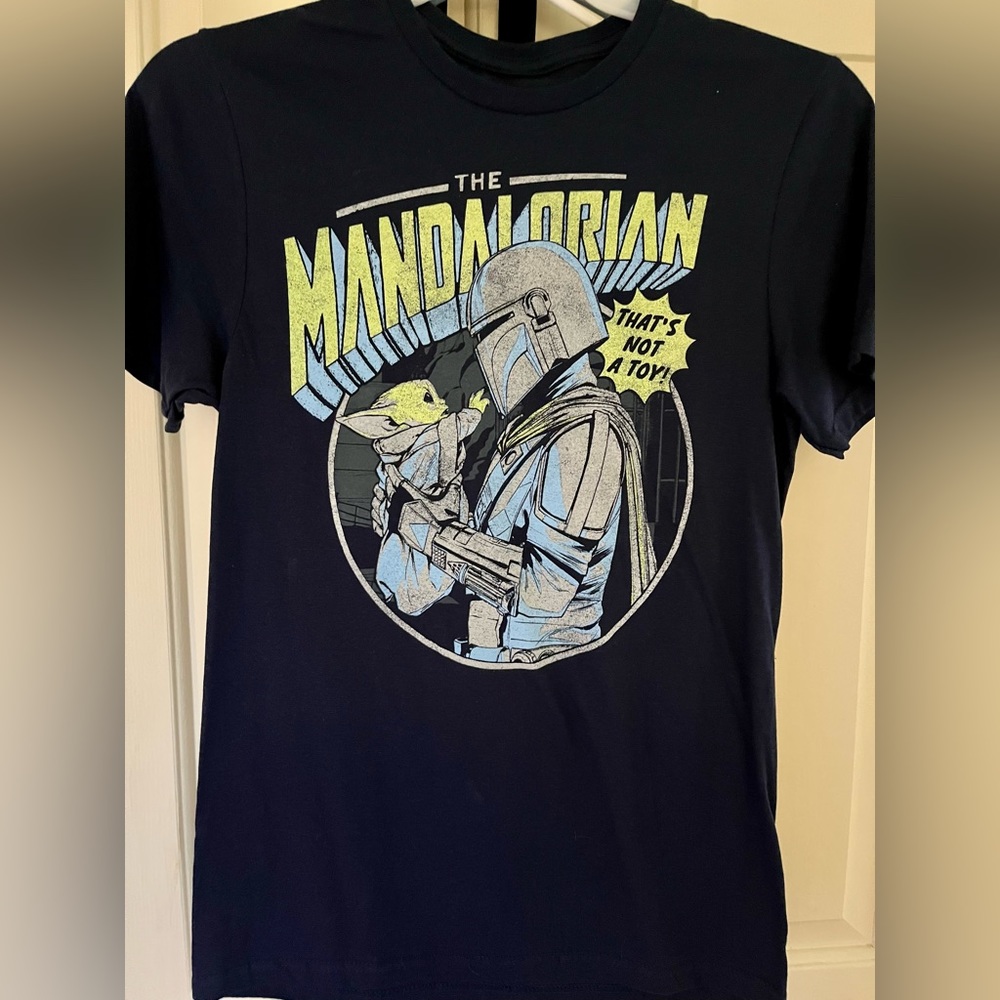 Size large Star Wars shirt